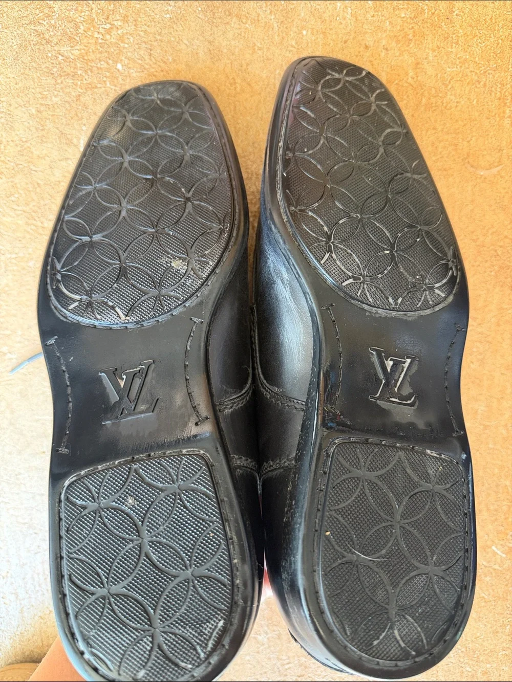 Louis Vuitton Men's Black Leather Derby Lace-Up Shoes
